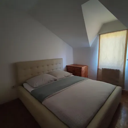 Rooms Ostrozac Motel
